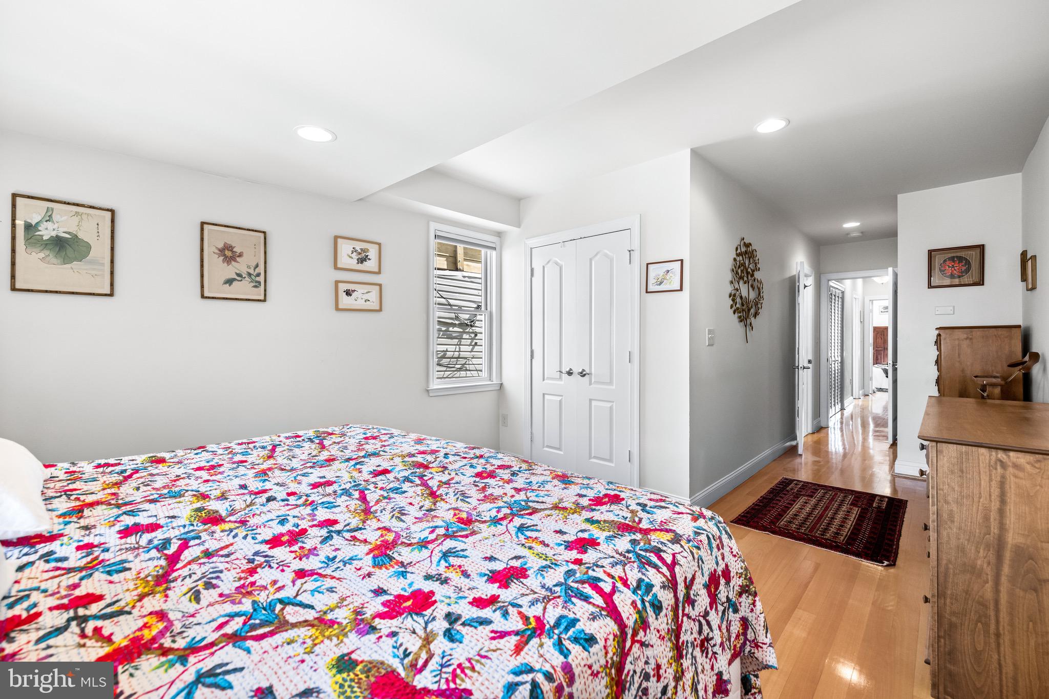 RIVERSIDE - Residential