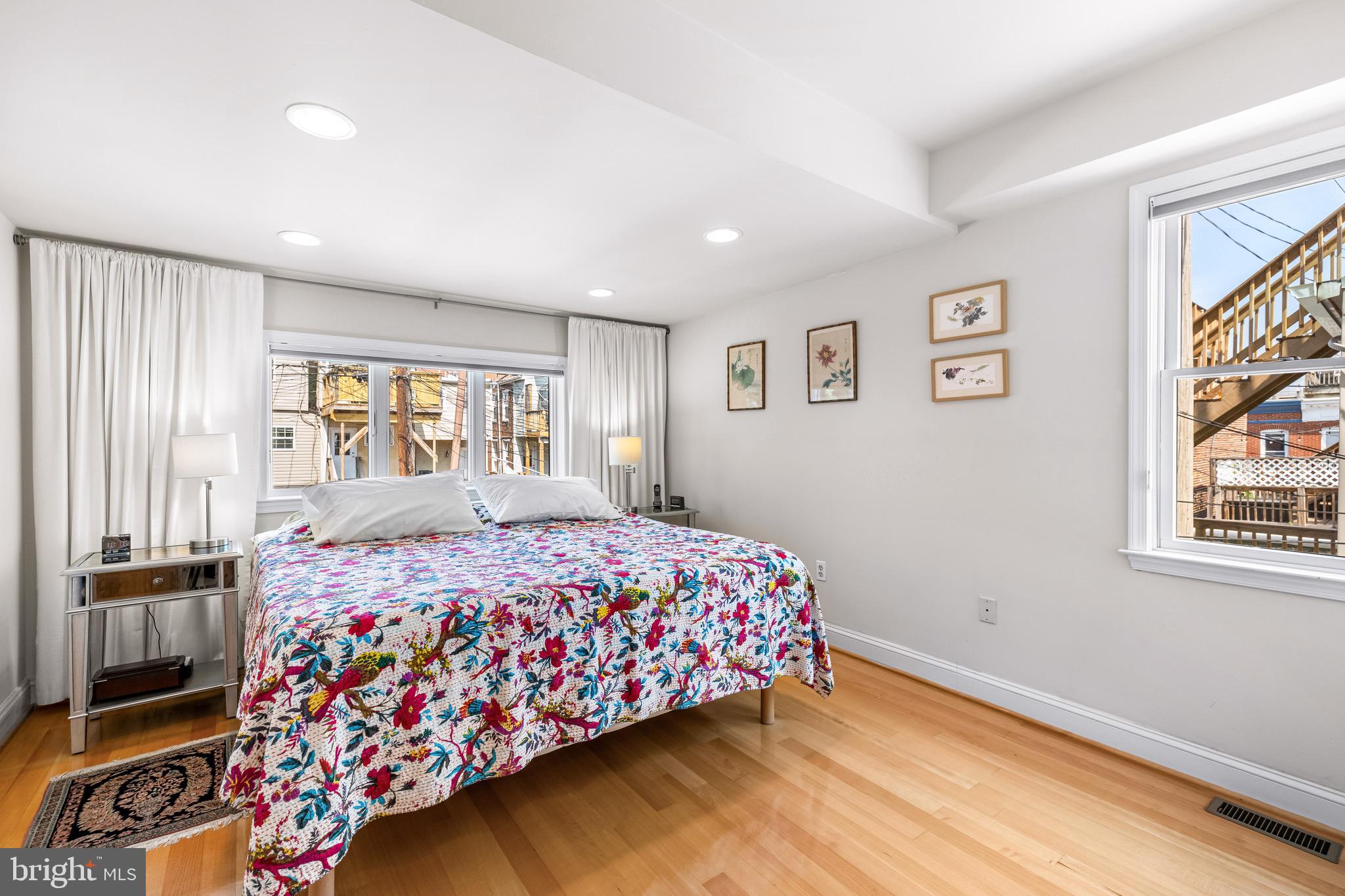 RIVERSIDE - Residential