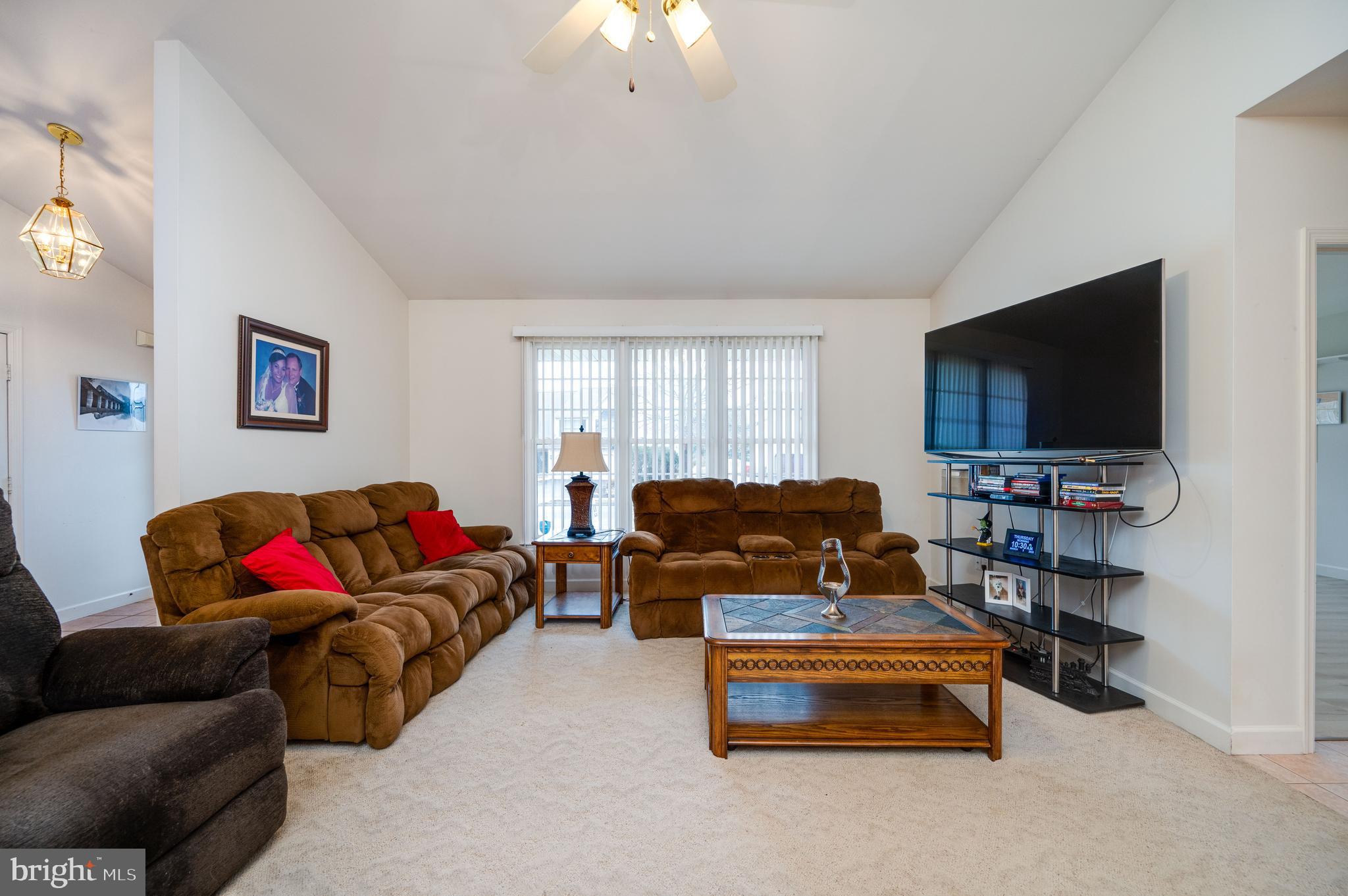 GREEN VALLEY ESTAT - Residential