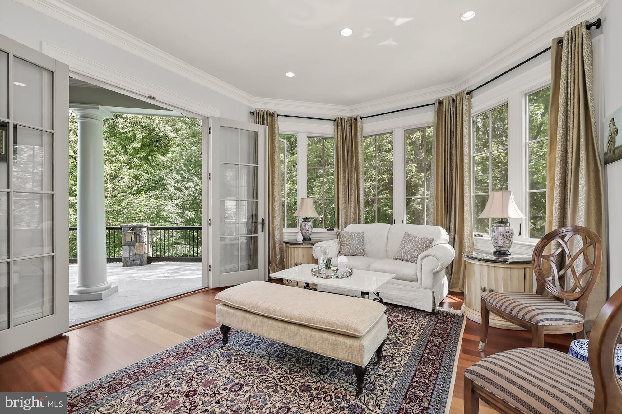 MERRY GO ROUND FARM - Residential