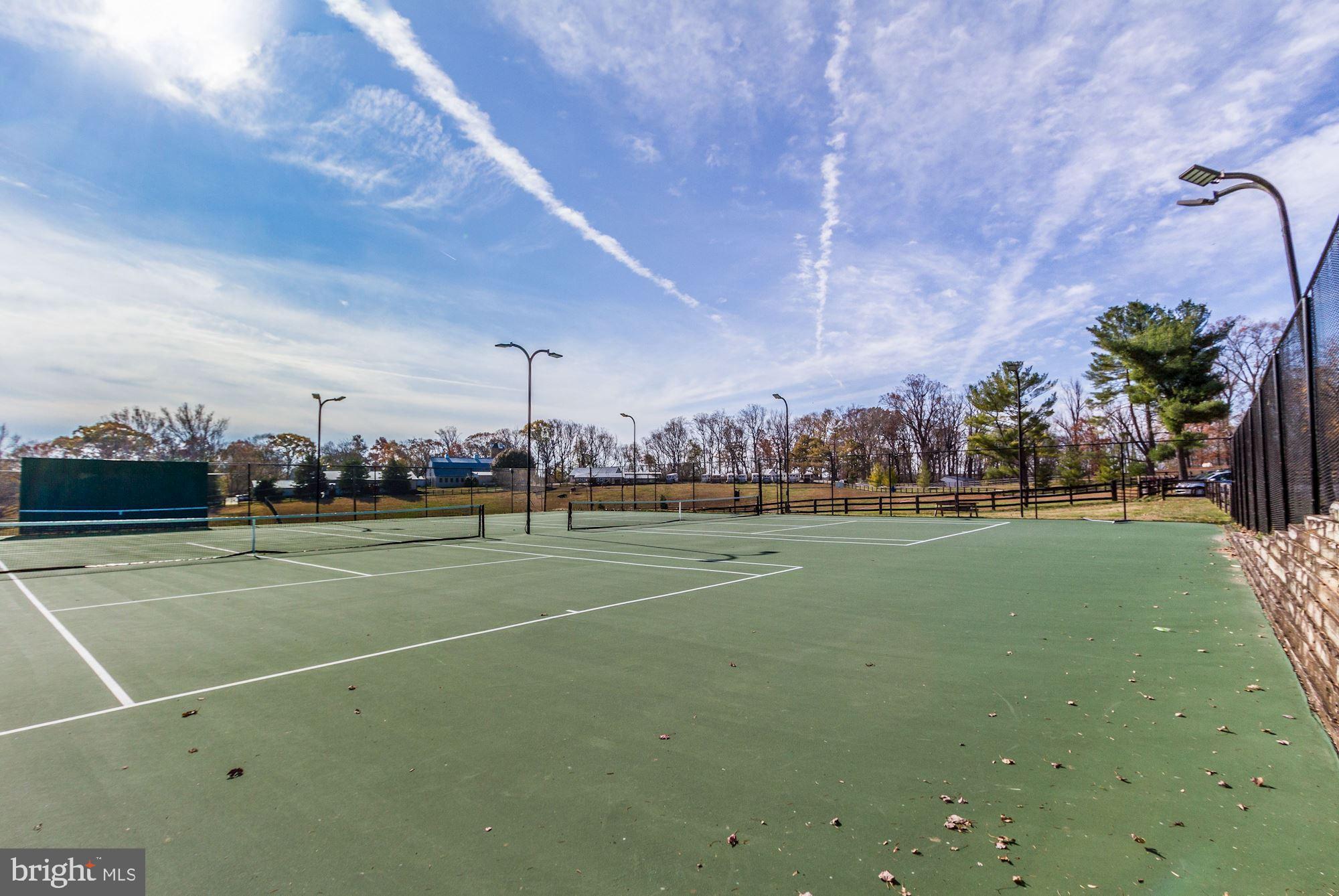 MERRY GO ROUND FARM - Residential
