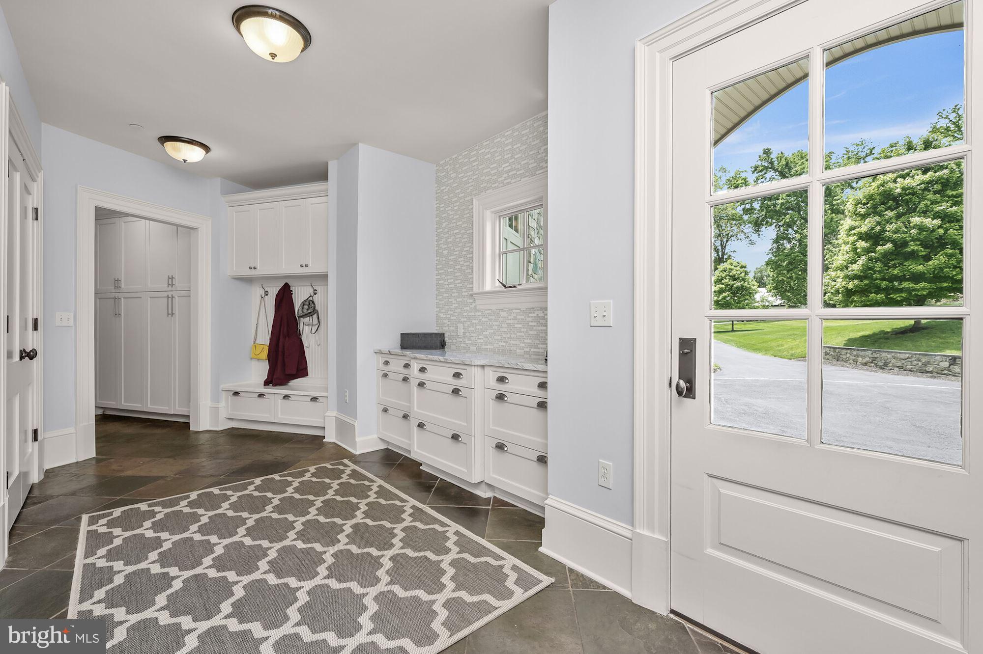 MERRY GO ROUND FARM - Residential