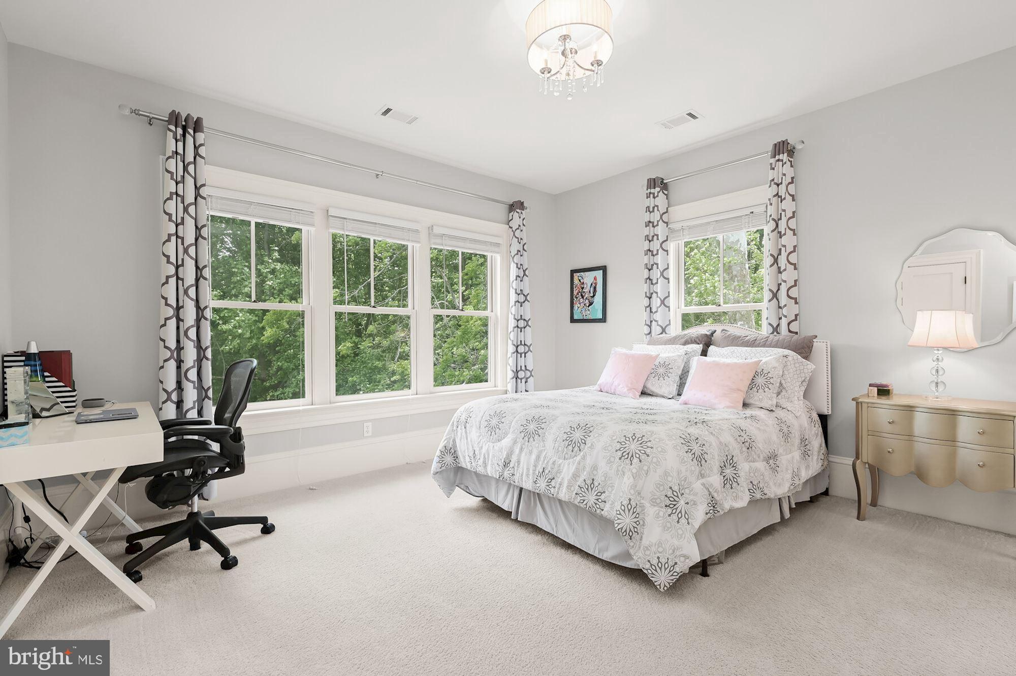 MERRY GO ROUND FARM - Residential