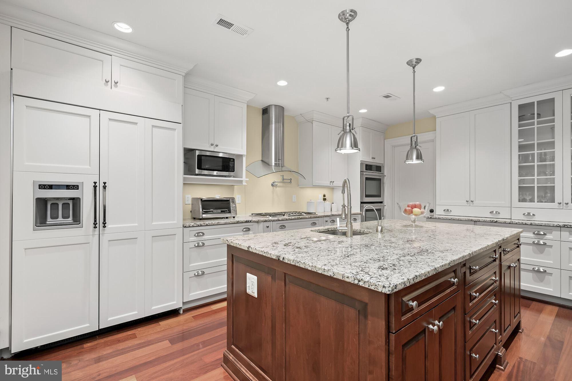 MERRY GO ROUND FARM - Residential