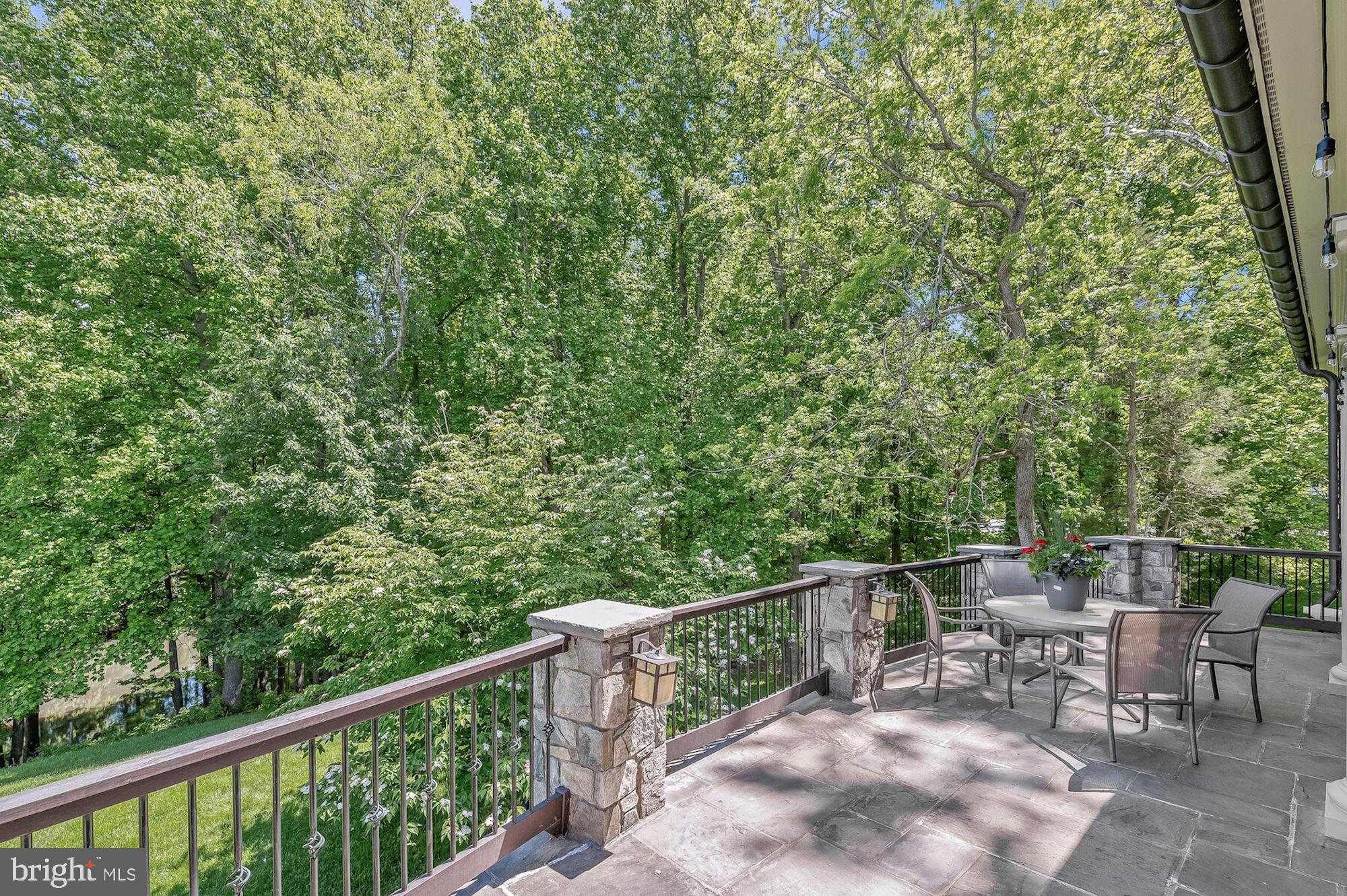 MERRY GO ROUND FARM - Residential