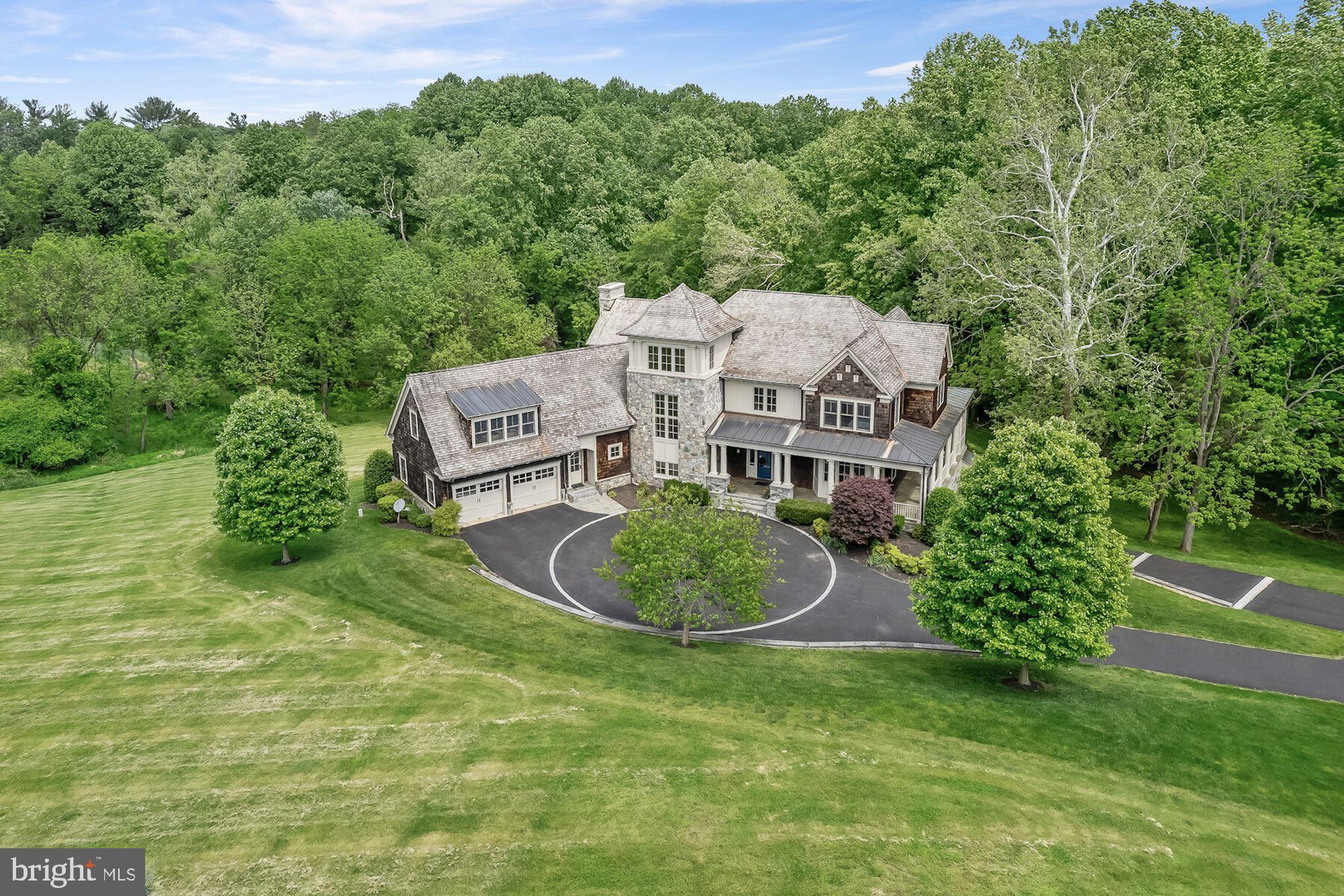 MERRY GO ROUND FARM - Residential