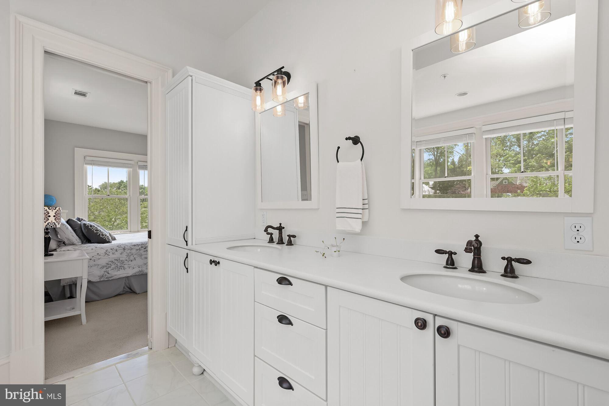 MERRY GO ROUND FARM - Residential