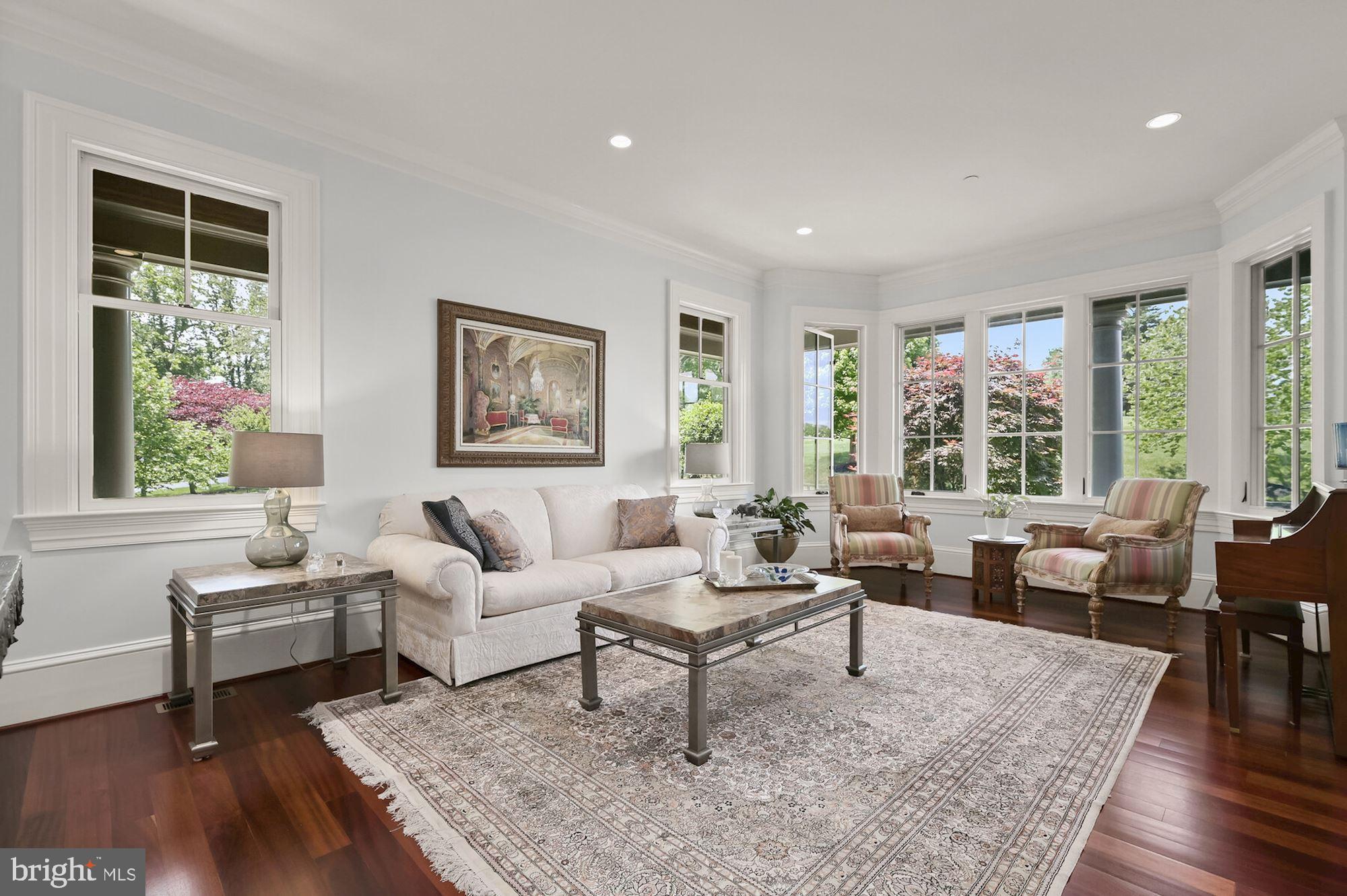 MERRY GO ROUND FARM - Residential