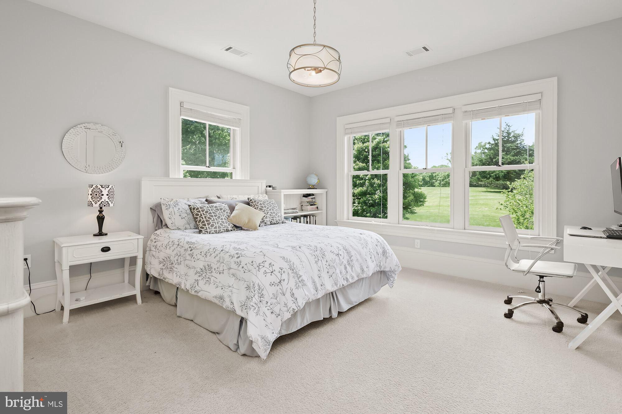 MERRY GO ROUND FARM - Residential