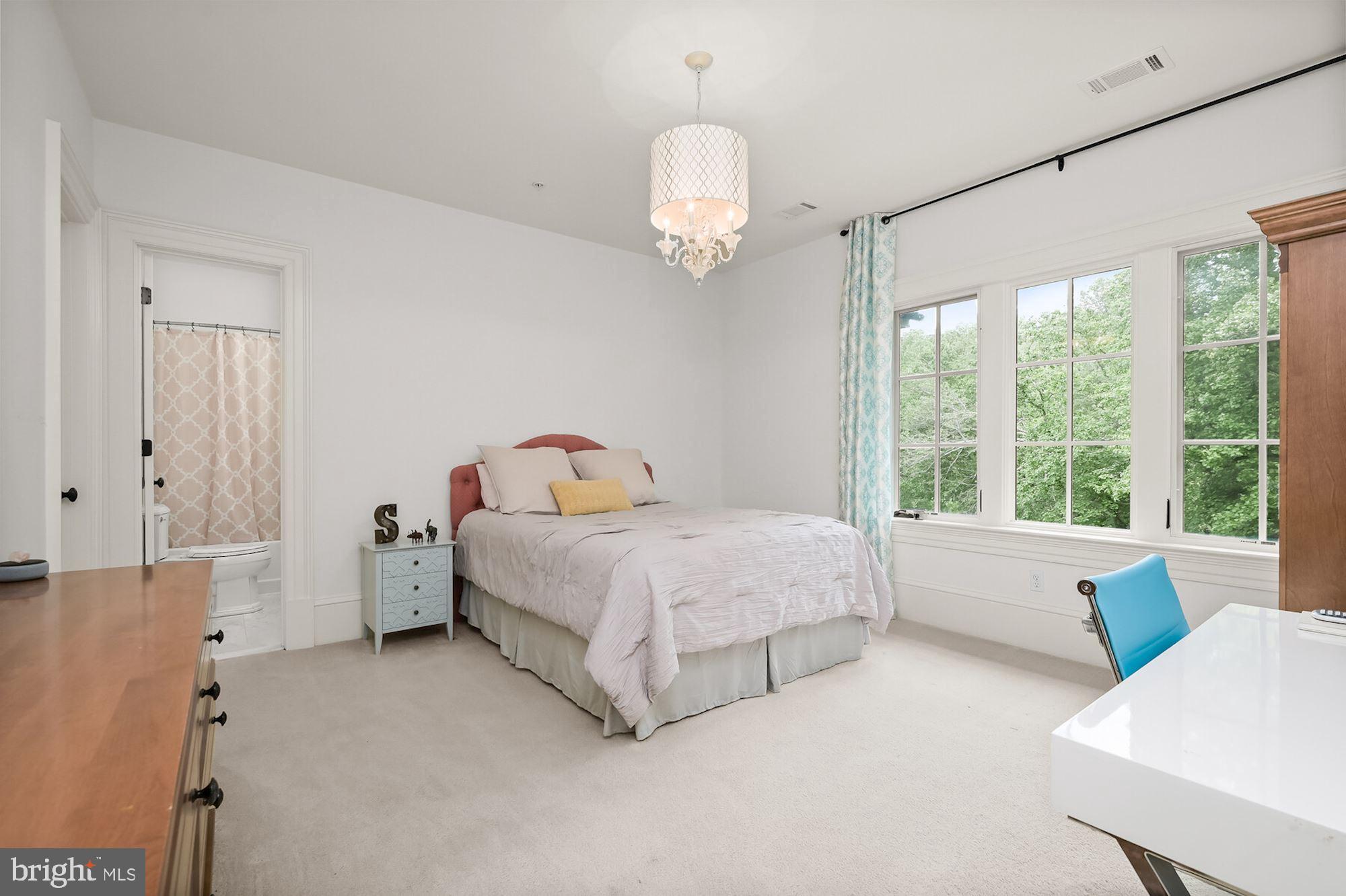 MERRY GO ROUND FARM - Residential