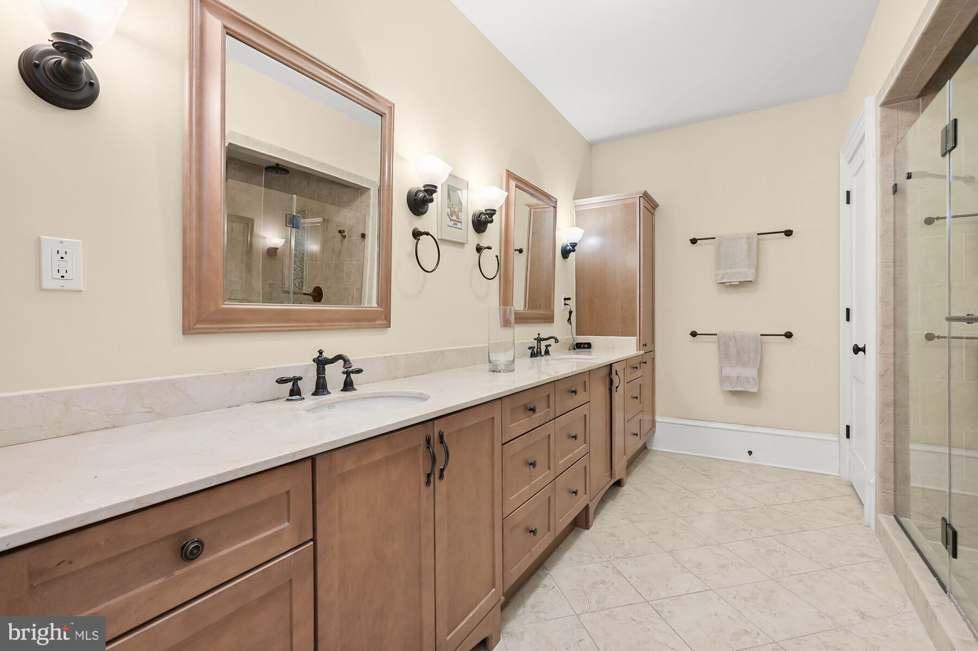 MERRY GO ROUND FARM - Residential