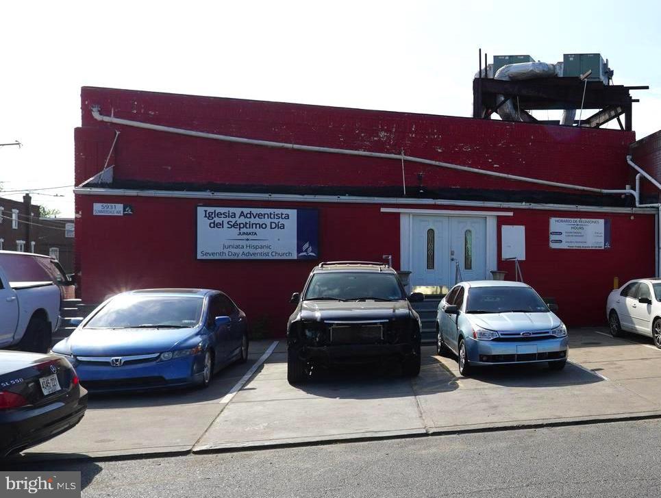 OXFORD CIRCLE - Commercial Lease