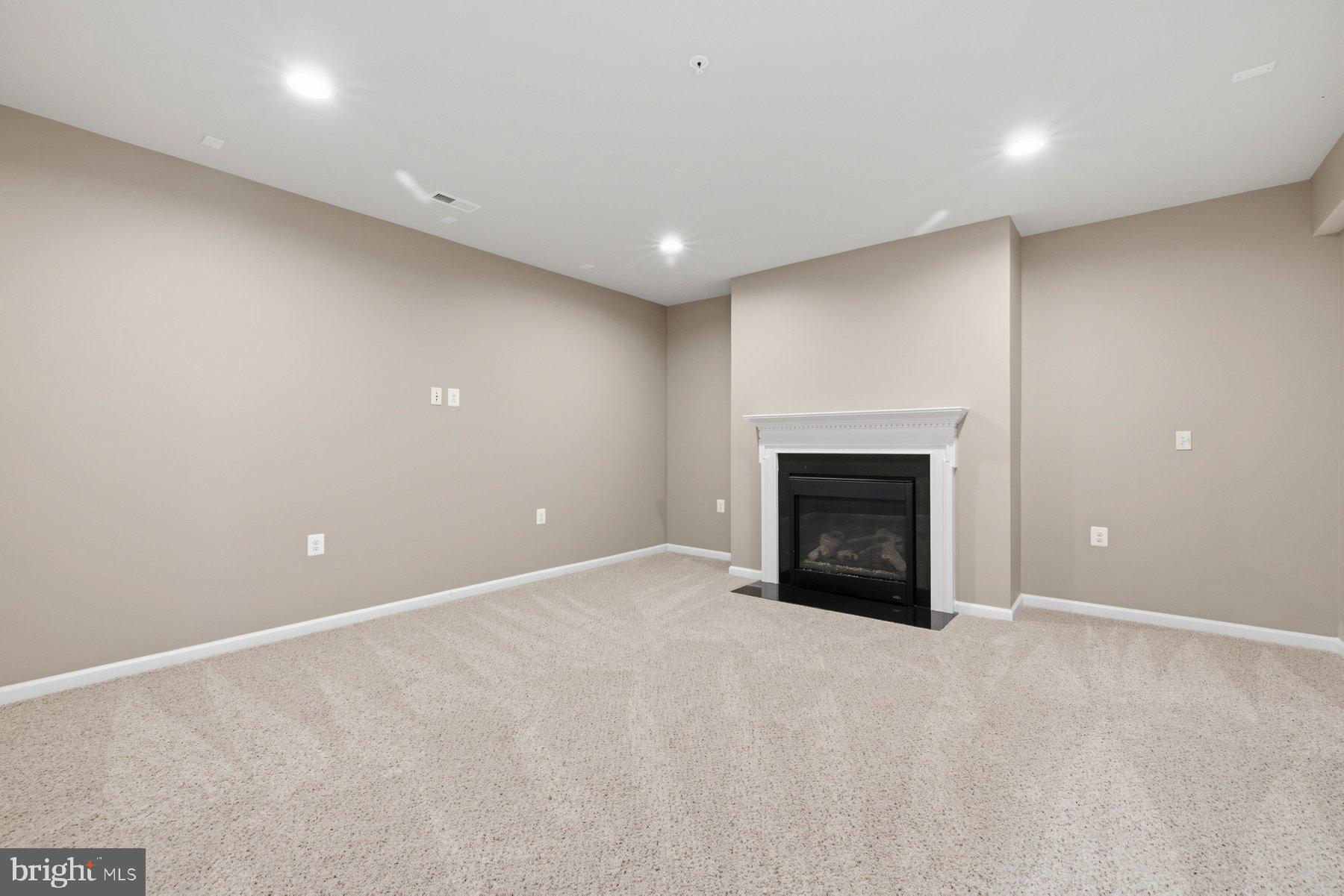 WORMANS MILL - Residential