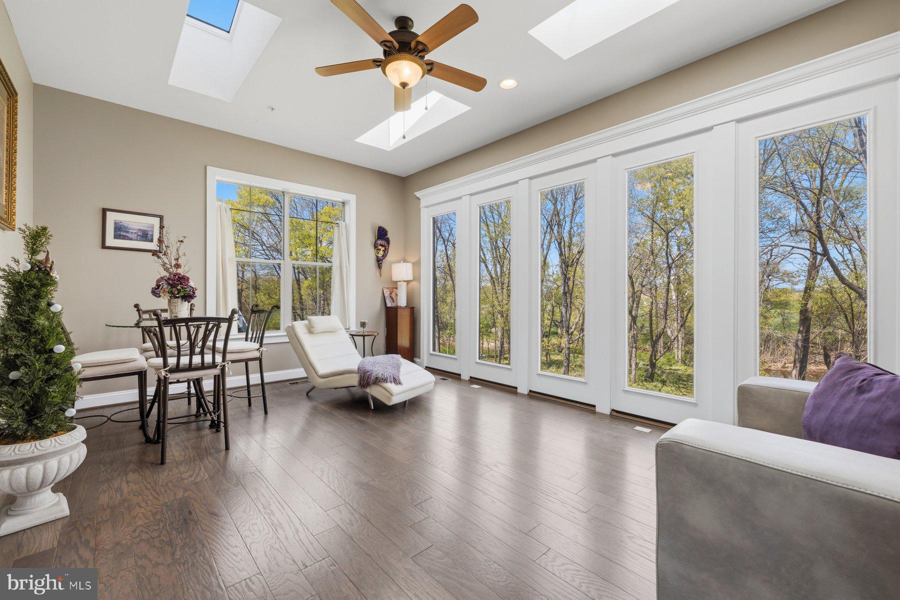 WORMANS MILL - Residential