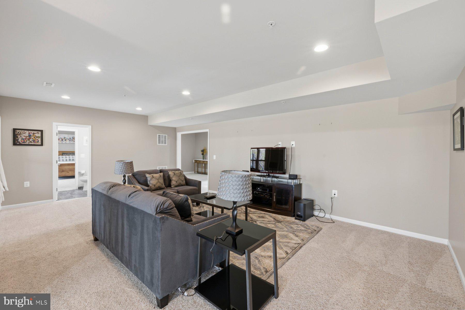 WORMANS MILL - Residential