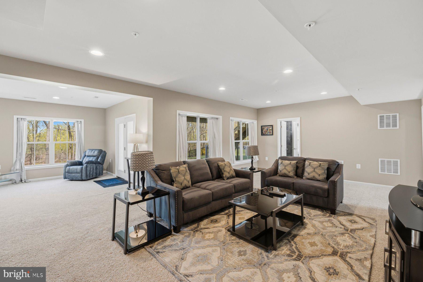 WORMANS MILL - Residential