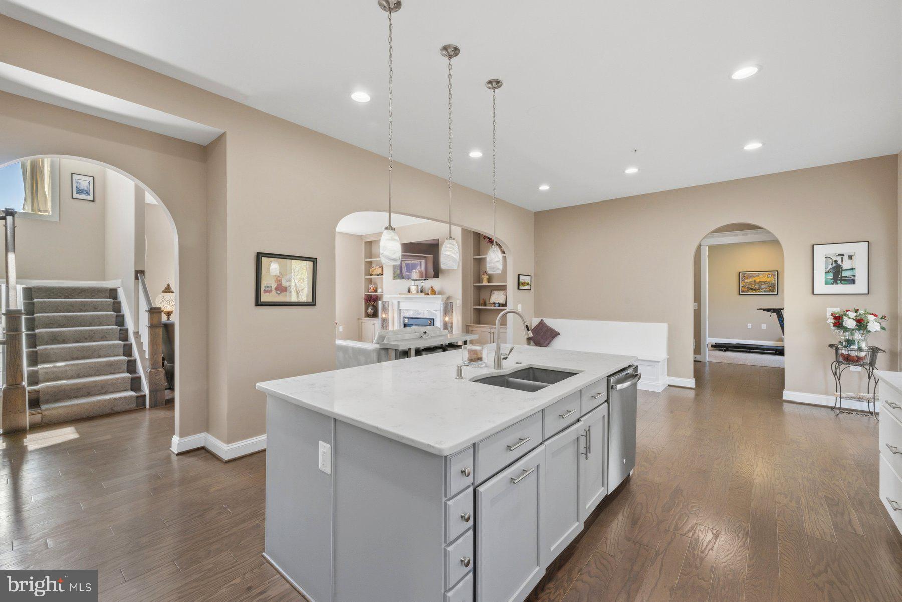 WORMANS MILL - Residential