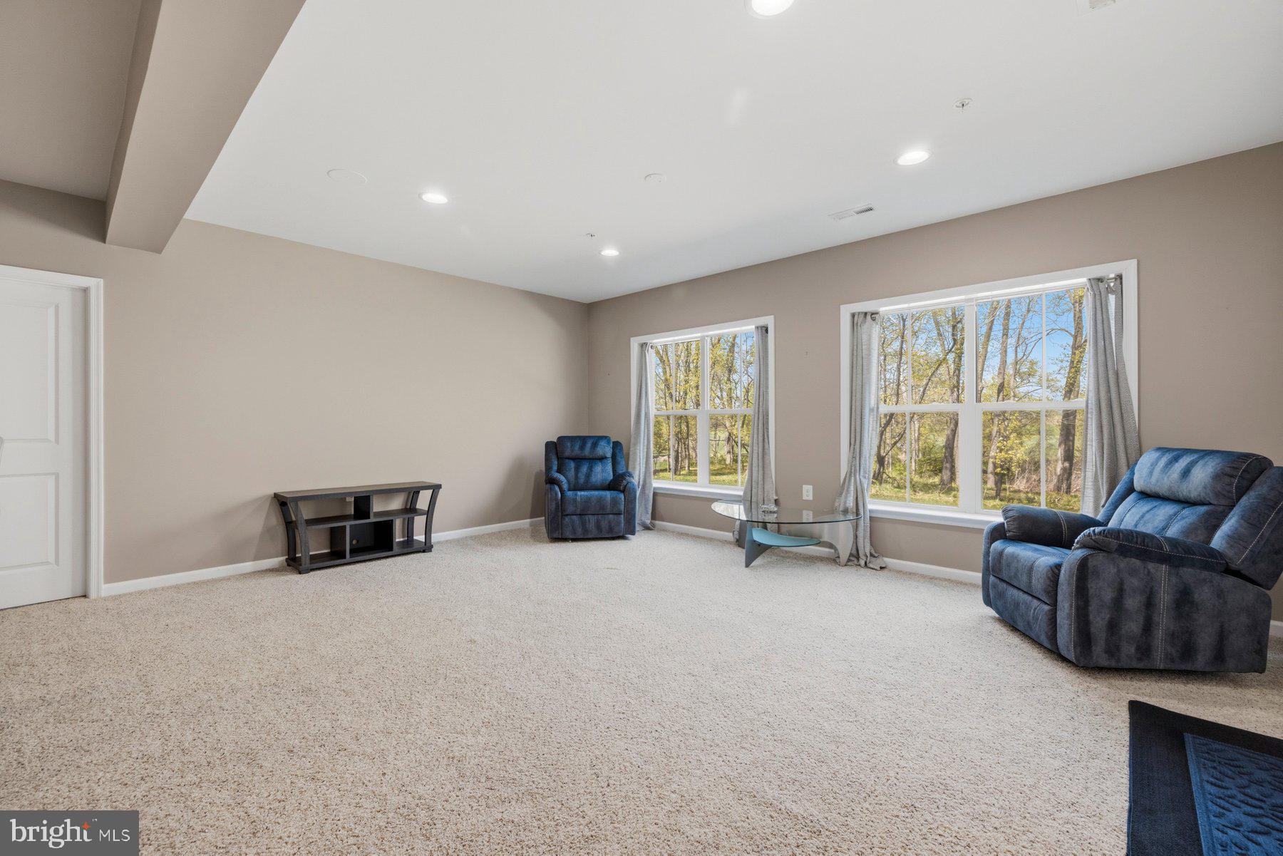 WORMANS MILL - Residential