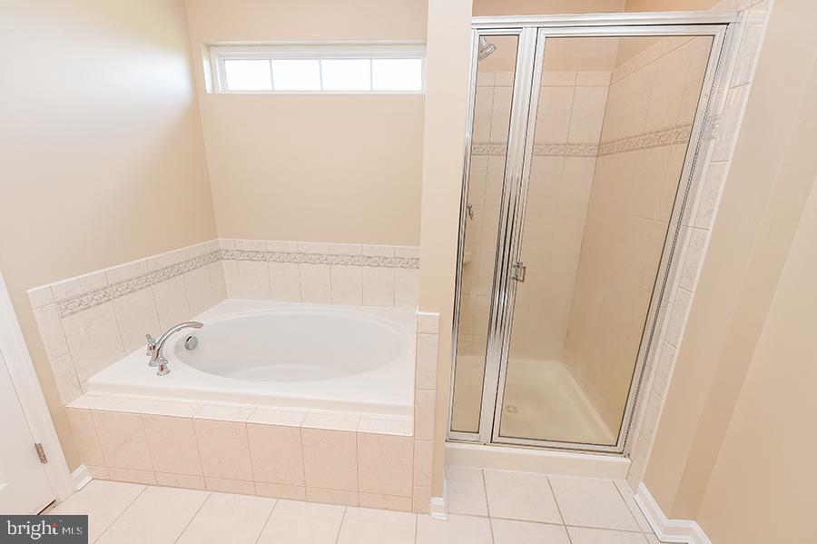 AYDELOTTE ESTATES - Residential Lease