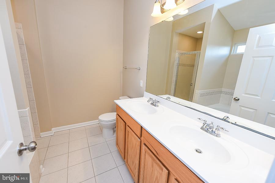 AYDELOTTE ESTATES - Residential Lease