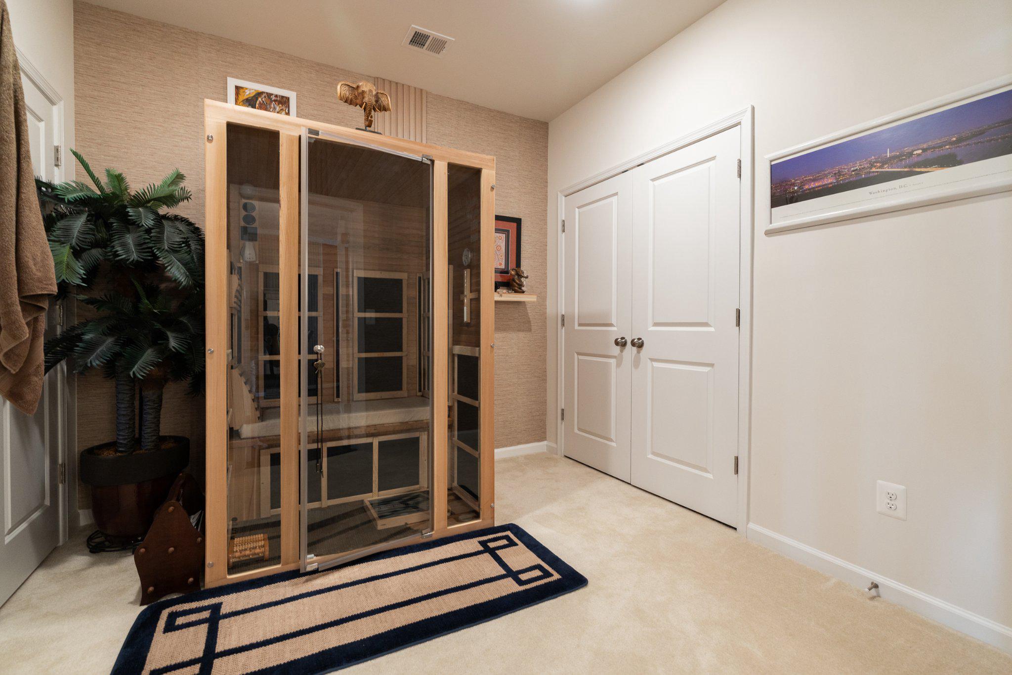 LOFTS AT VILLAGE WALK - Residential