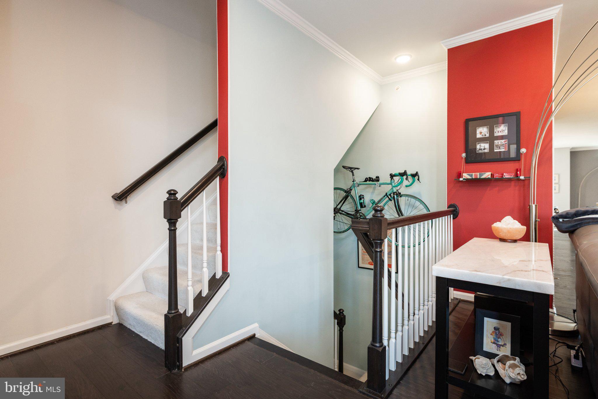 LOFTS AT VILLAGE WALK - Residential