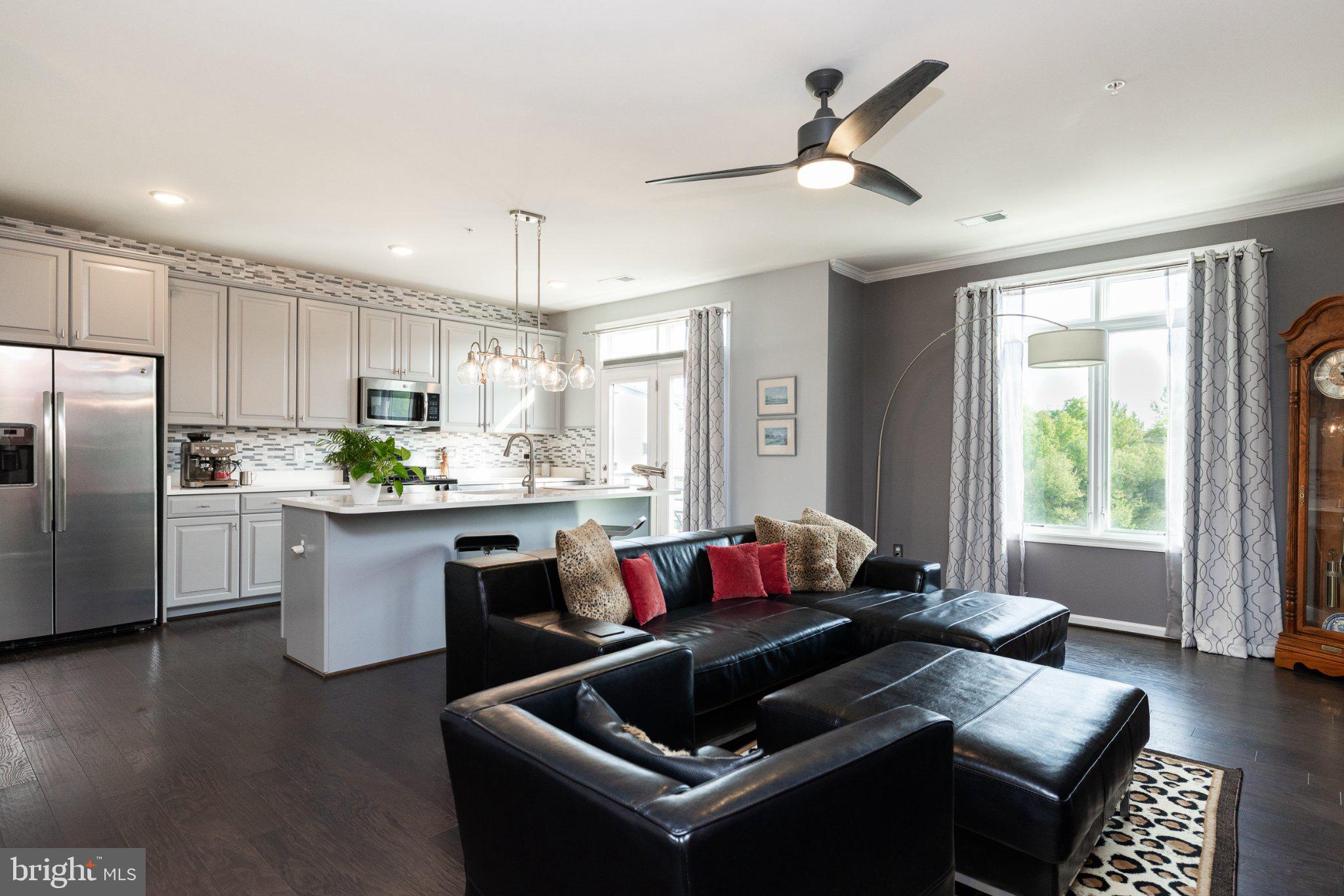 LOFTS AT VILLAGE WALK - Residential
