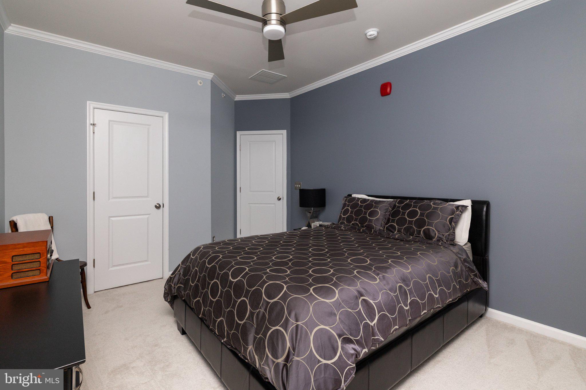 LOFTS AT VILLAGE WALK - Residential