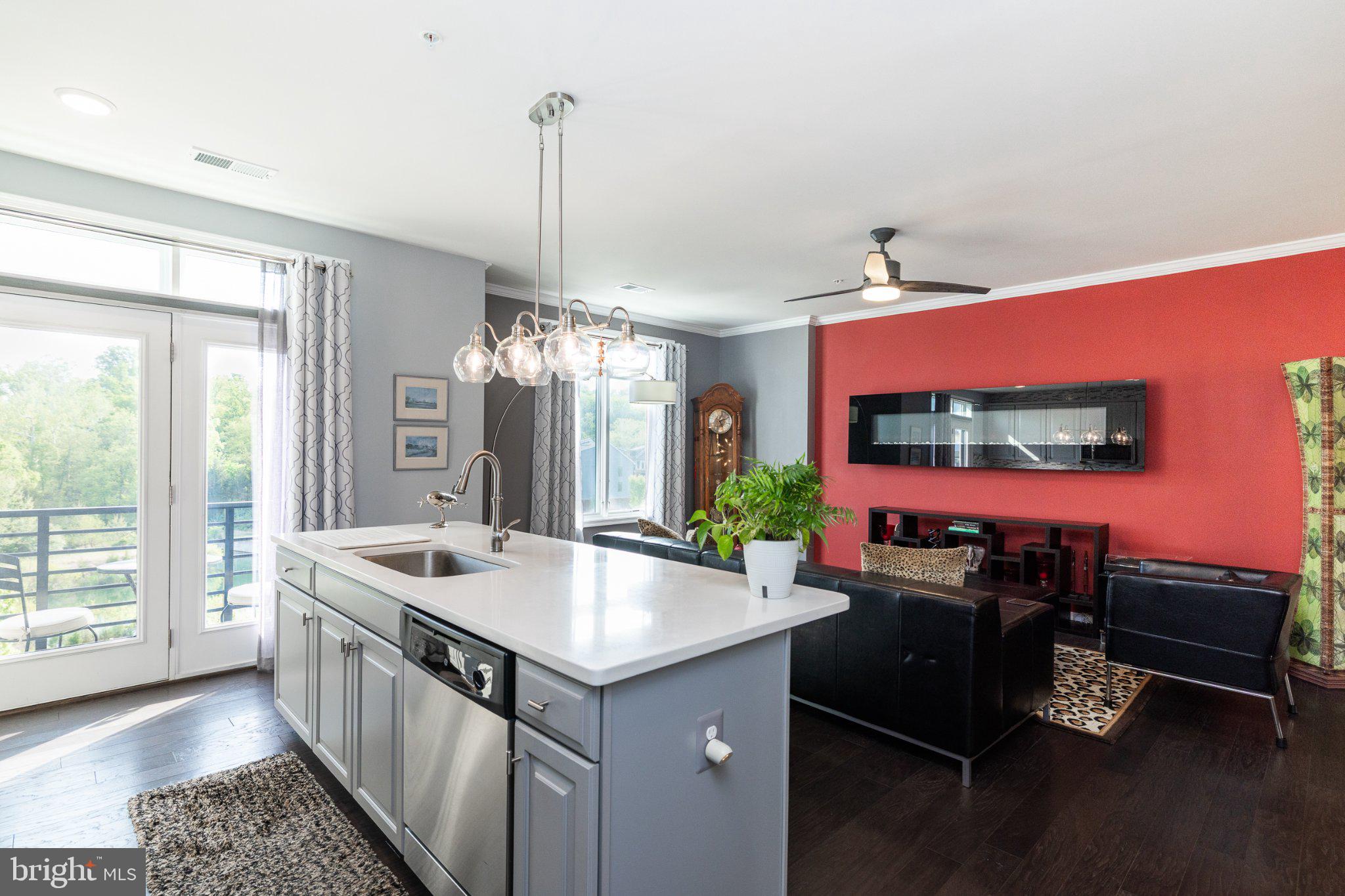 LOFTS AT VILLAGE WALK - Residential