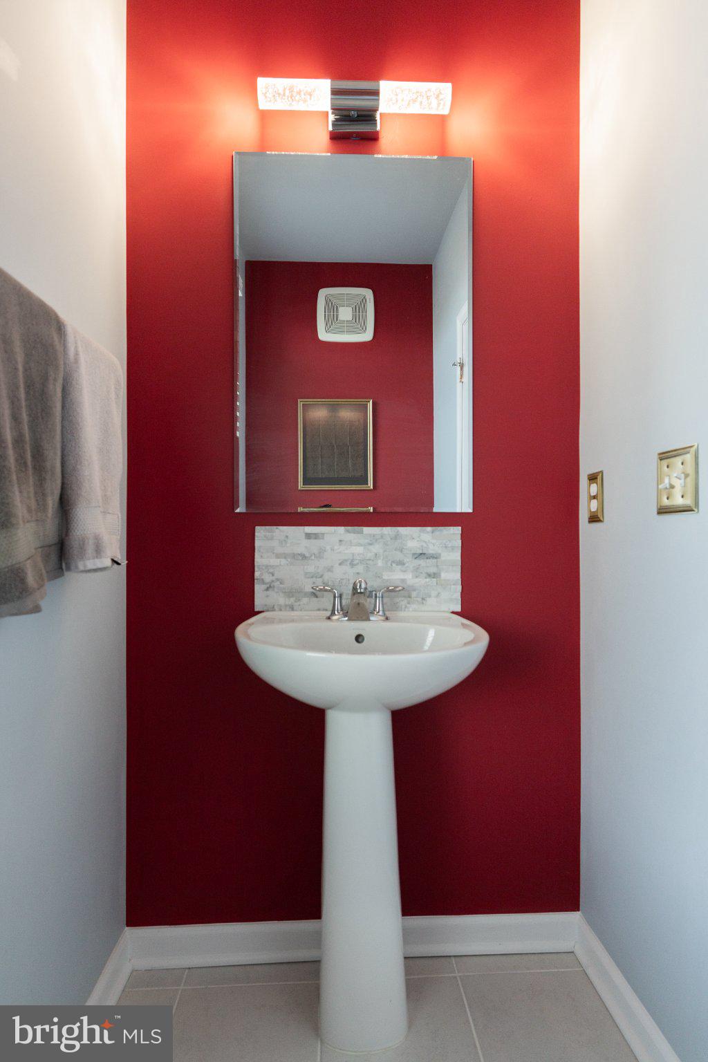 LOFTS AT VILLAGE WALK - Residential