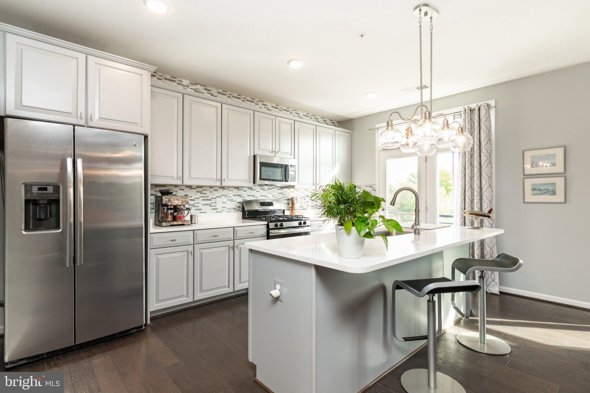 LOFTS AT VILLAGE WALK - Residential