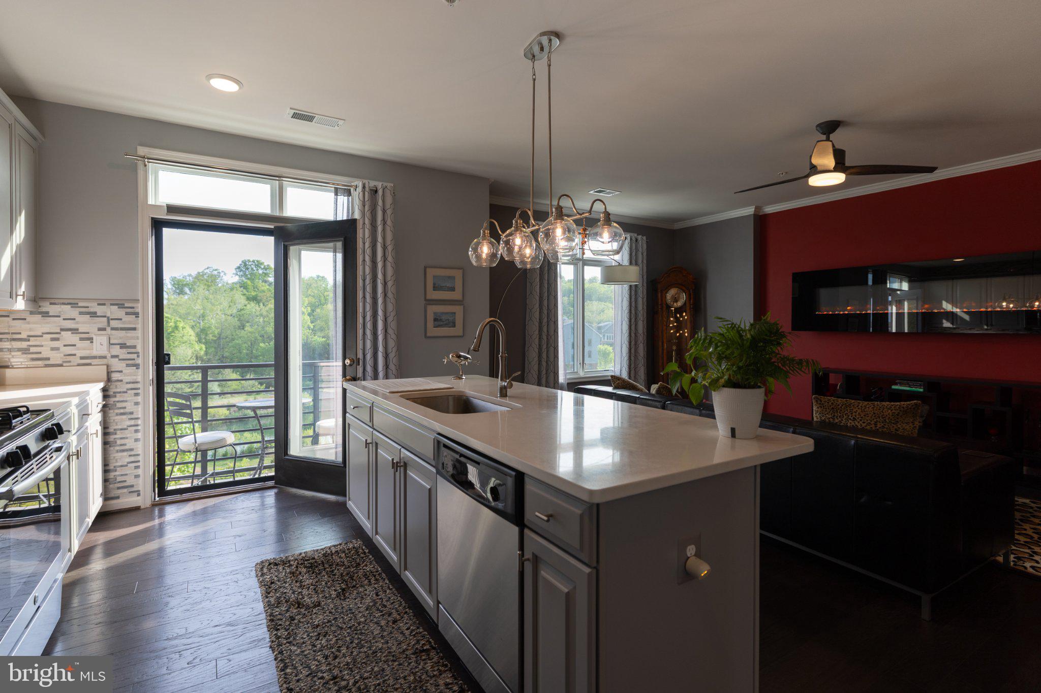 LOFTS AT VILLAGE WALK - Residential