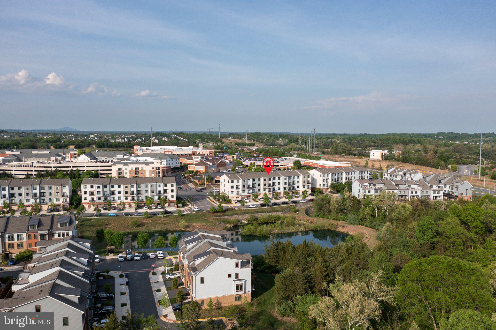 LOFTS AT VILLAGE WALK - Residential