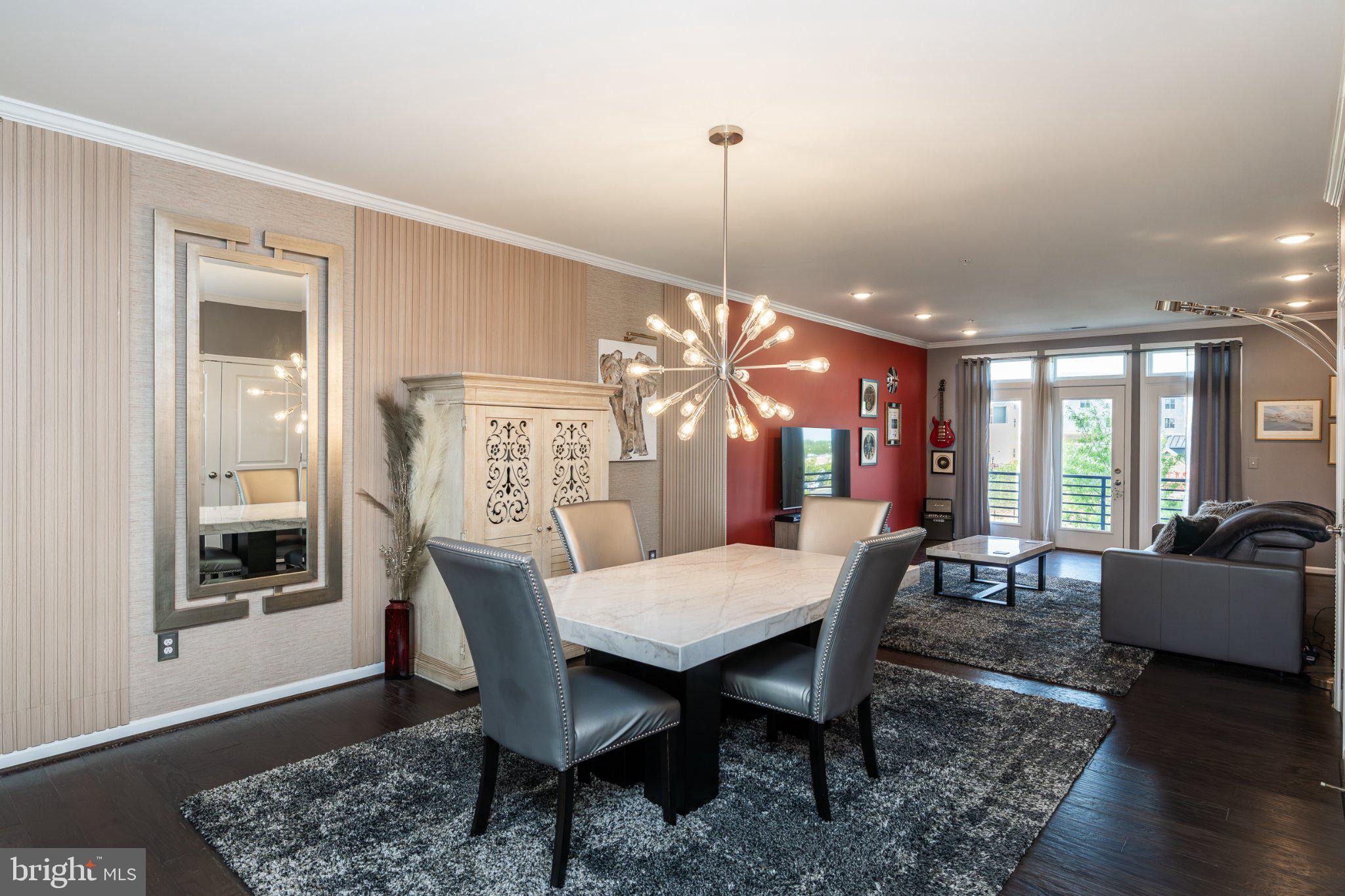 LOFTS AT VILLAGE WALK - Residential