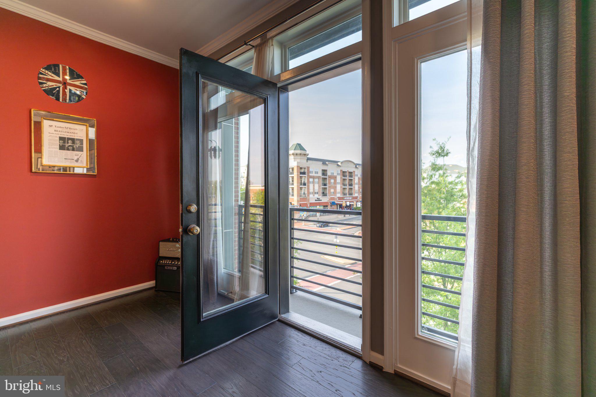 LOFTS AT VILLAGE WALK - Residential