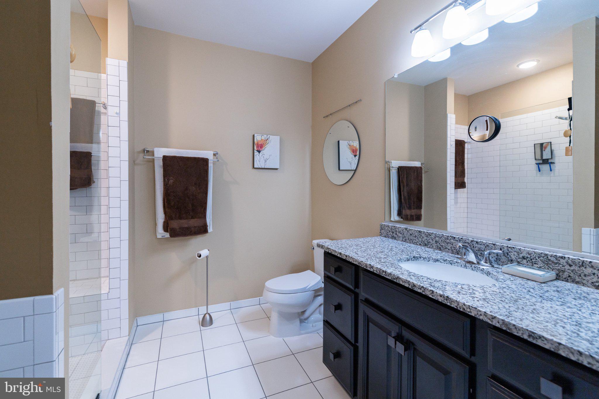 LOFTS AT VILLAGE WALK - Residential