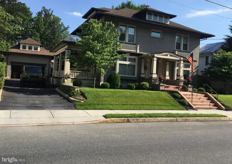 517 W Main Street, Mechanicsburg, PA 17055 - #: PACB2048244