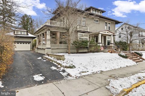 Homes For Sale - 517 W Main Street<br/> Cumberland County, MECHANICSBURG, PA 17055