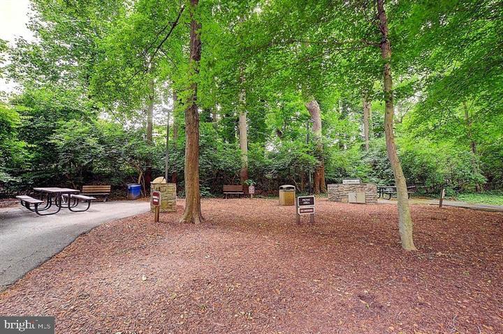 PROMENADE TOWERS - Residential