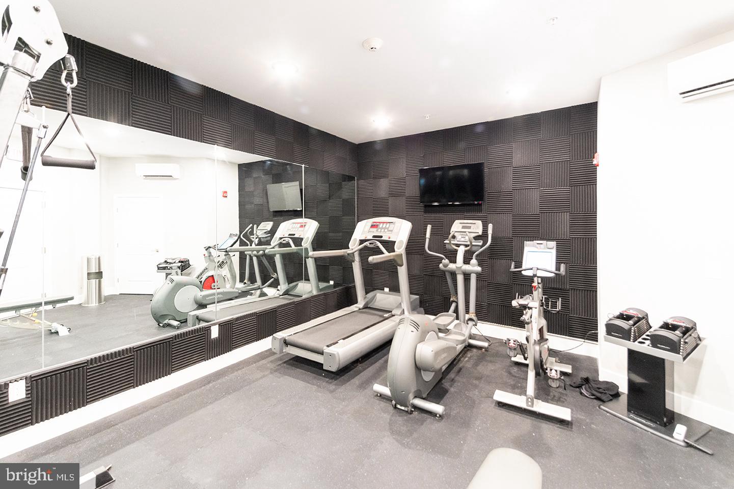 GRADUATE HOSPITAL - Residential Lease