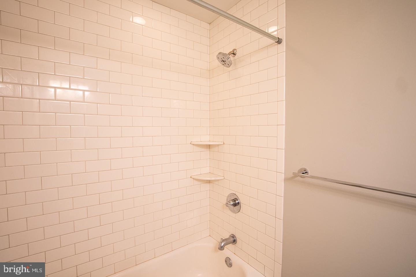 GRADUATE HOSPITAL - Residential Lease