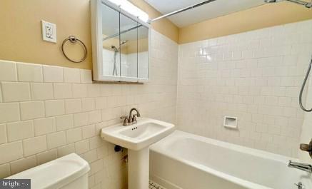 CANTERBURY SQUARE - Residential