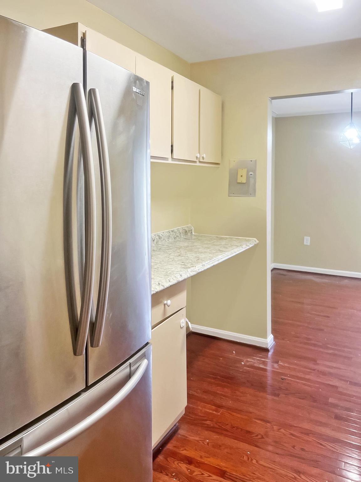 CANTERBURY SQUARE - Residential