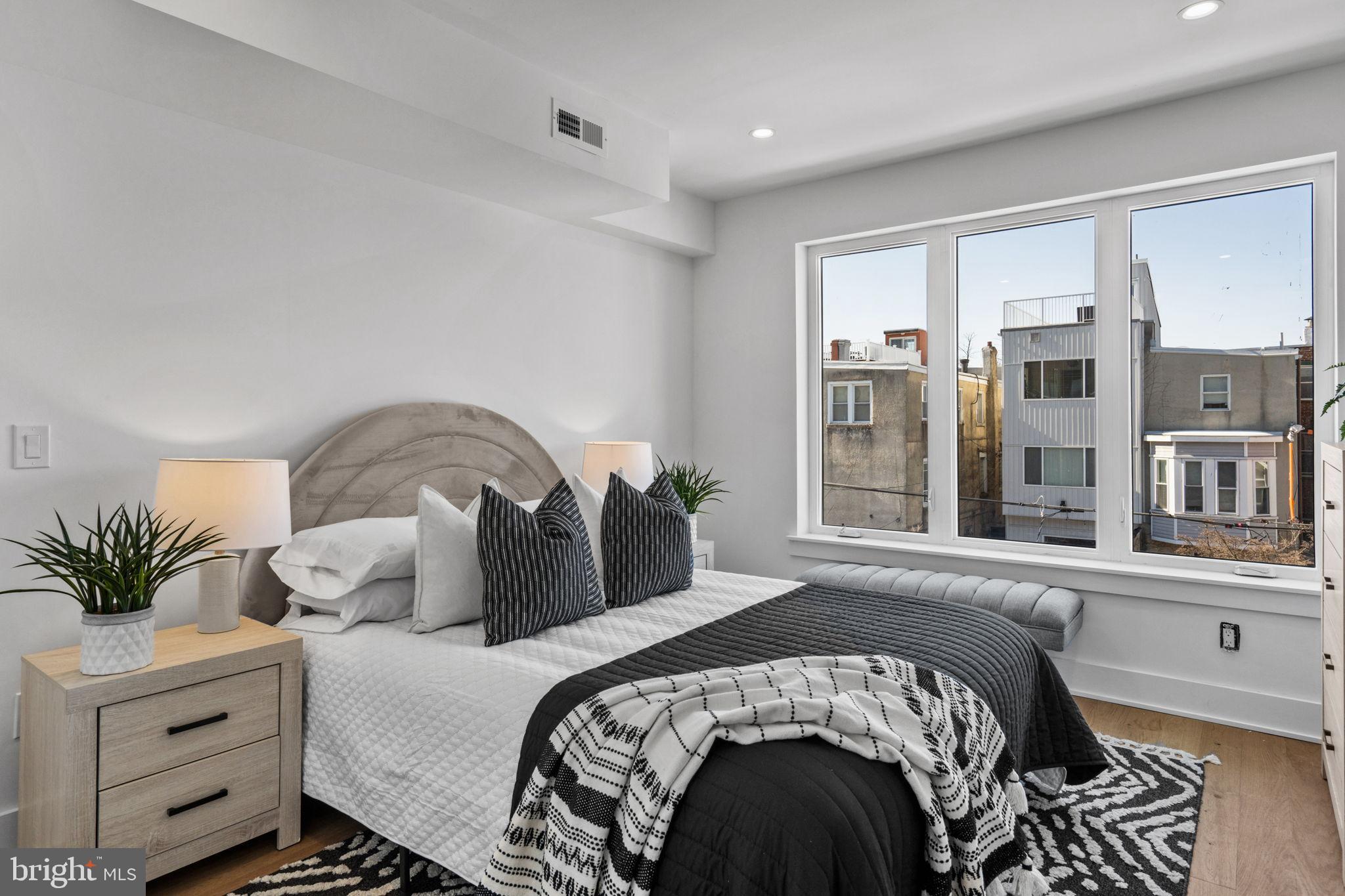 PHILADELPHIA - Residential