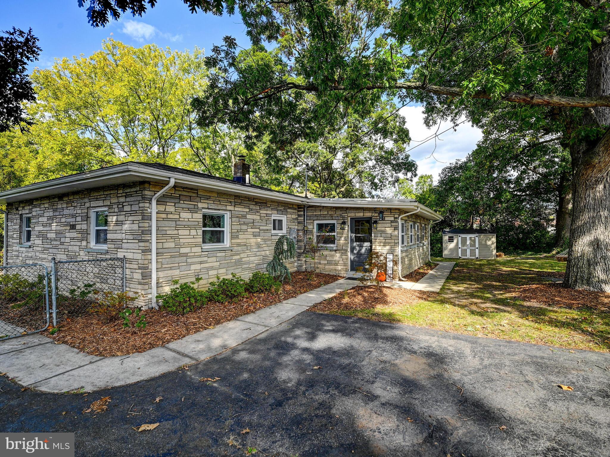 BATTLE GROVE - Residential