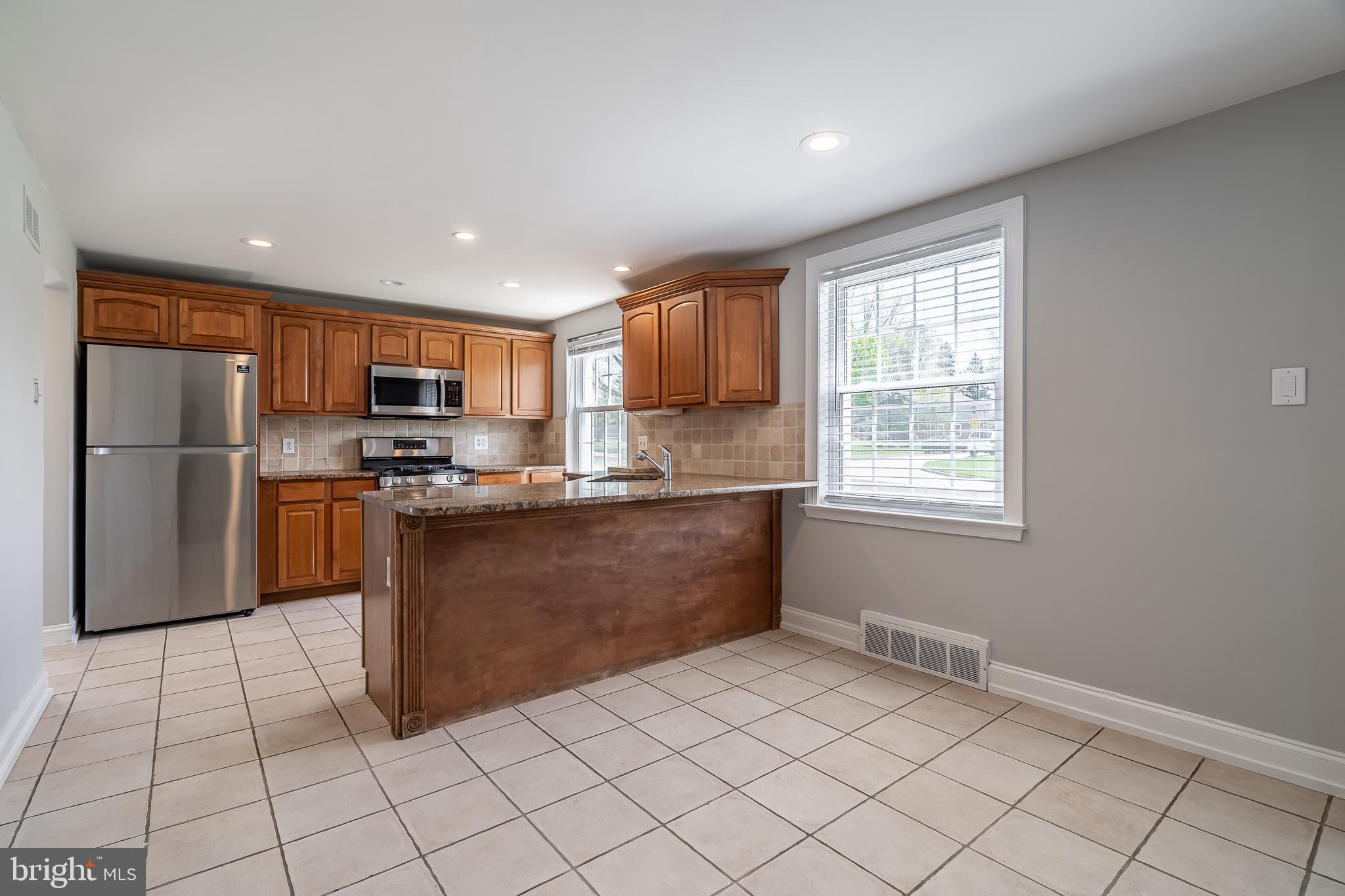 PLYMOUTH MEETING - Residential Lease