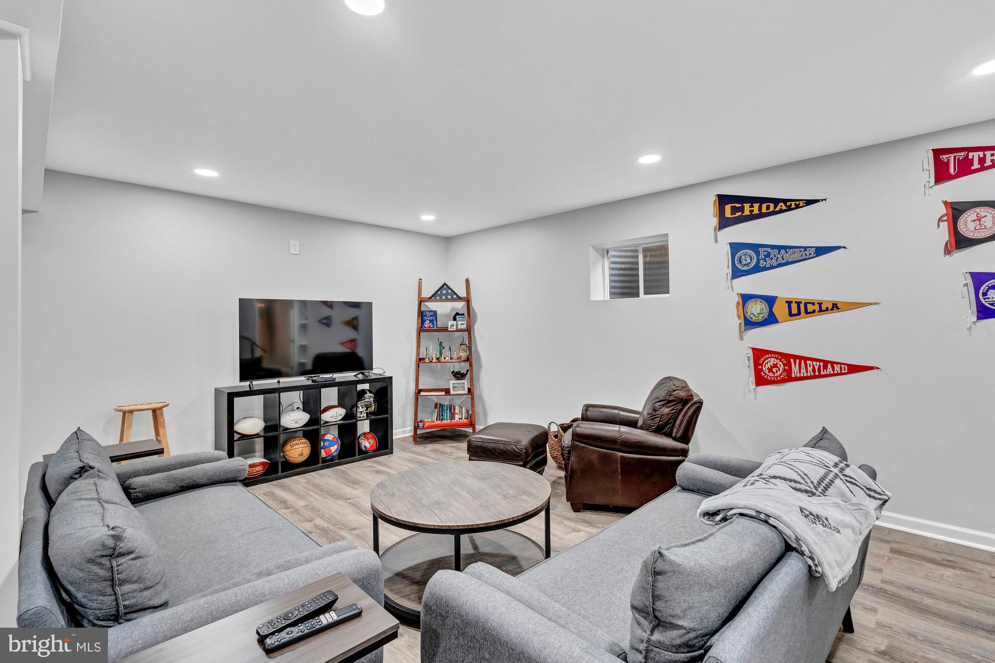 LAKEVALE ESTATES - Residential