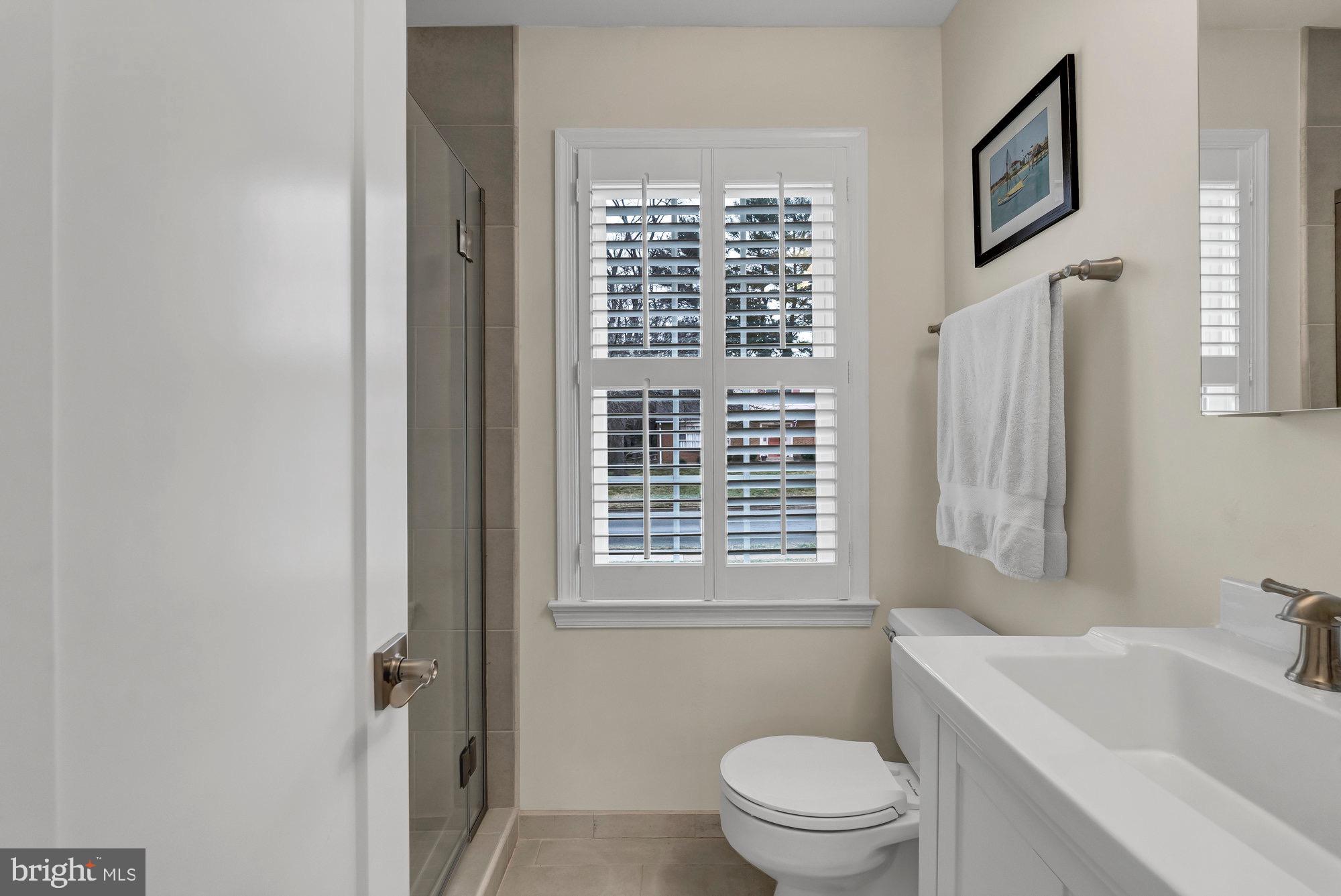LAKEVALE ESTATES - Residential