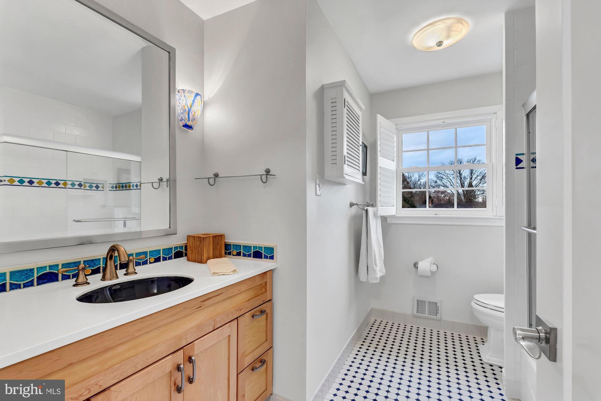 LAKEVALE ESTATES - Residential