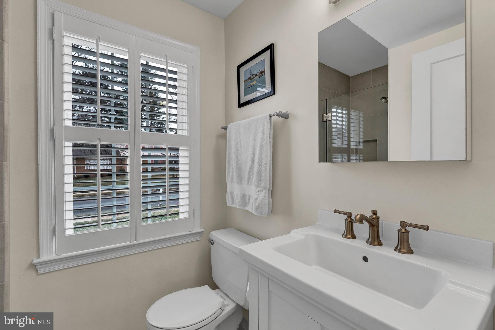 LAKEVALE ESTATES - Residential